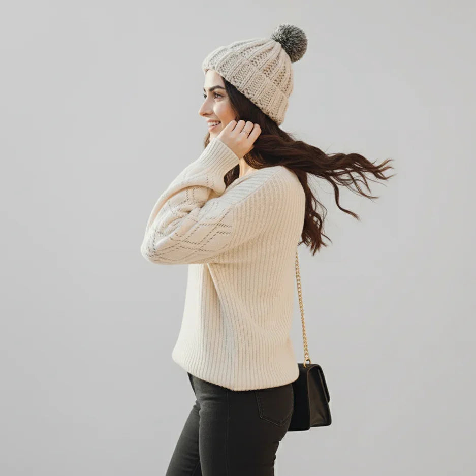 Refined Contrast-Trim V-Neck Jumper