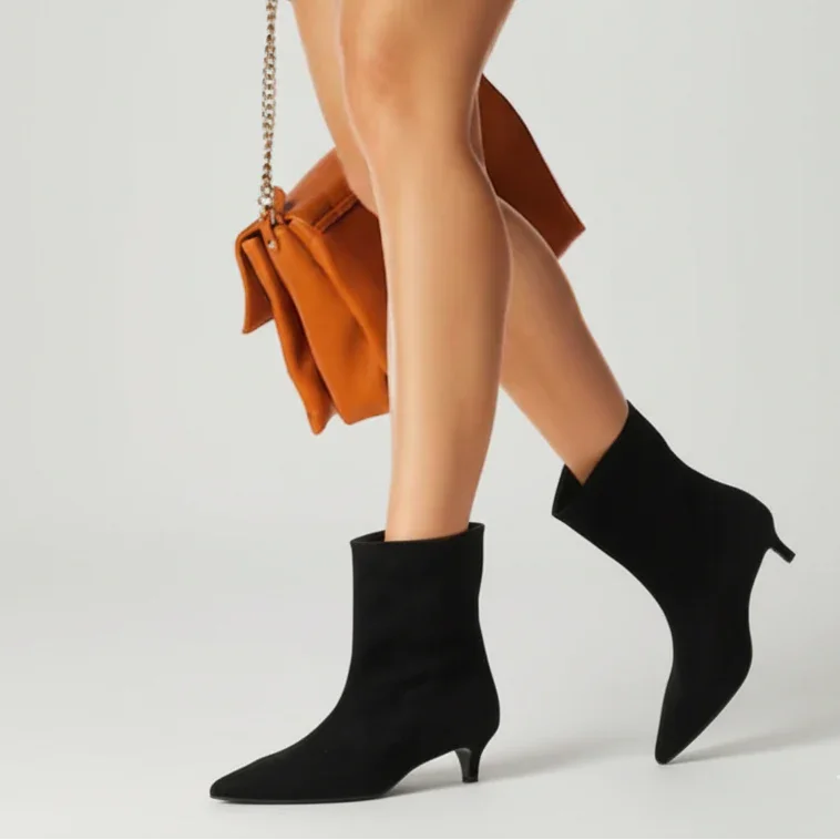 Vintage Low Heel Chelsea Boots