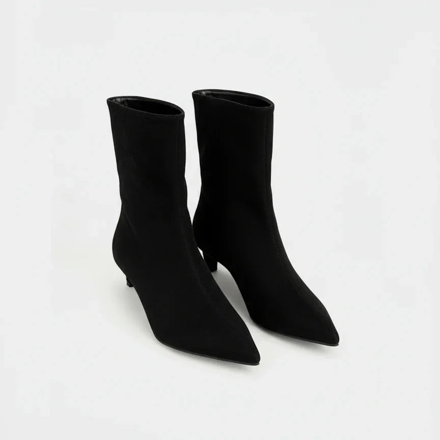 Vintage Low Heel Chelsea Boots