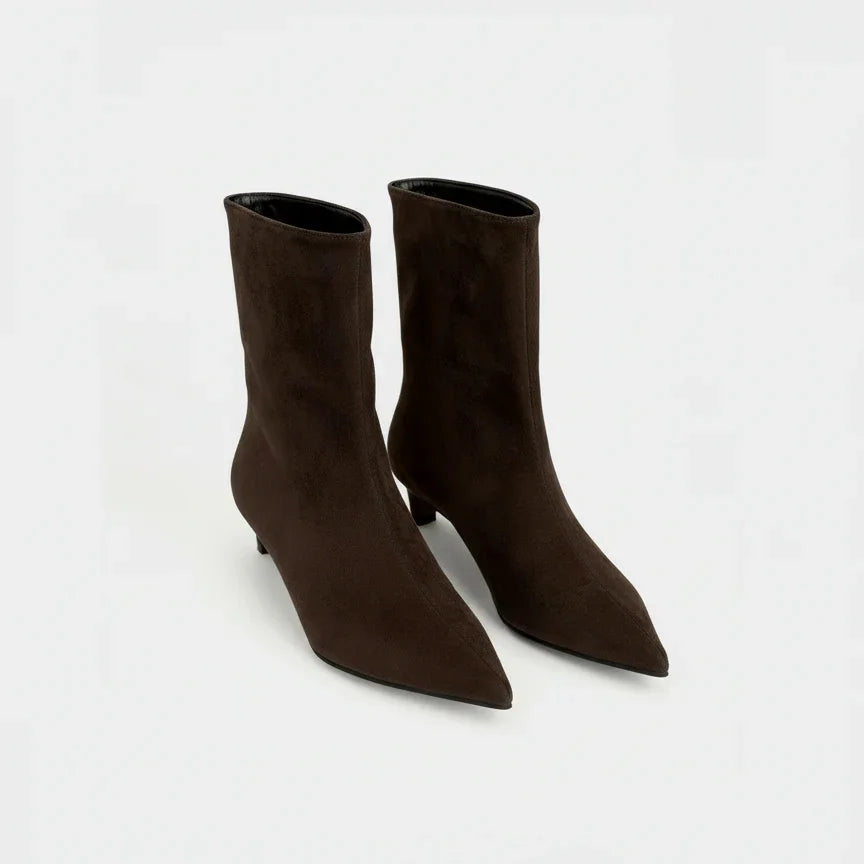 Vintage Low Heel Chelsea Boots
